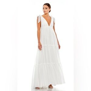 NWT $278 MAC DUGGAL WHITE TIERED V-NECK PLUNGING MAXI DRESS GOWN 70188